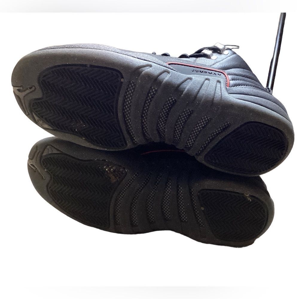 air jordan 12 retro (gs) size male 7 youth , color black,bright crimson